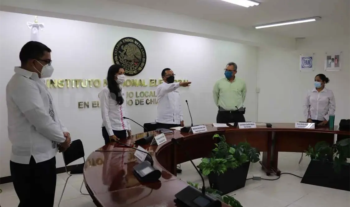 Toma protesta nuevo encargado de despacho