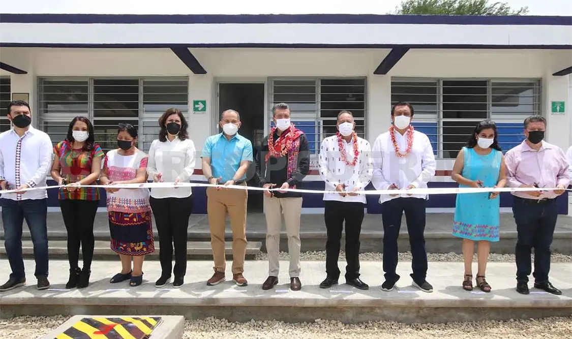 Entrega construcción de aulas en plantel n.º 235 del Cobach