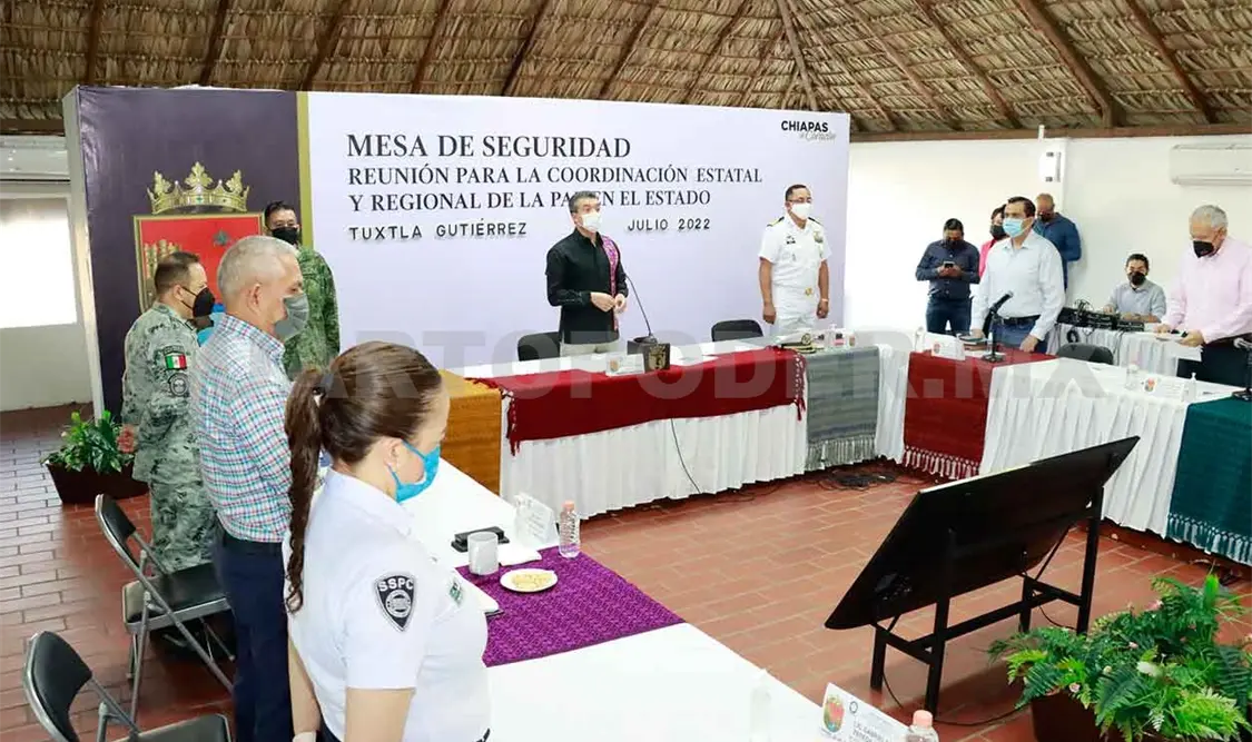 Convoca a trabajar bajo el legado de Benito Juárez