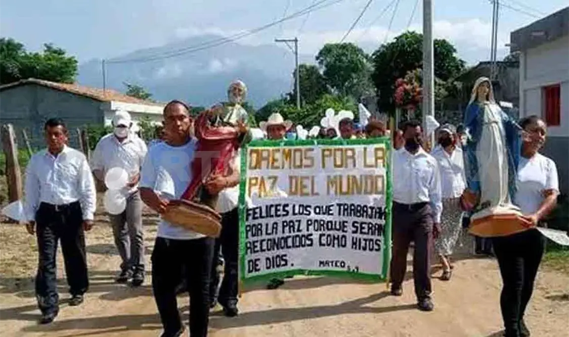 Marchan por la paz mundial en Tonalá