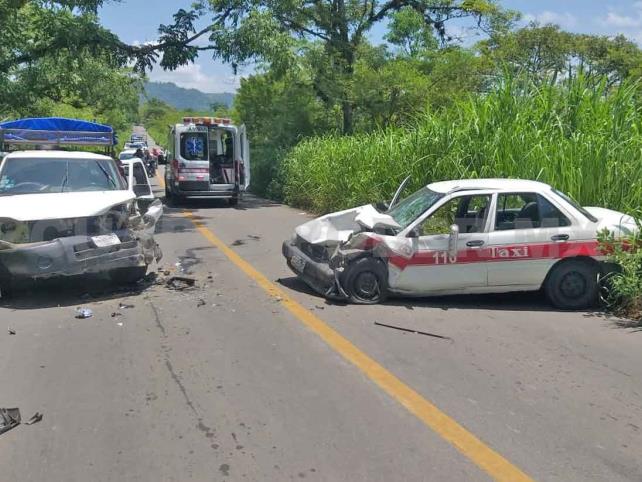 Cuatro Personas Heridas En Aparatoso Encontronazo