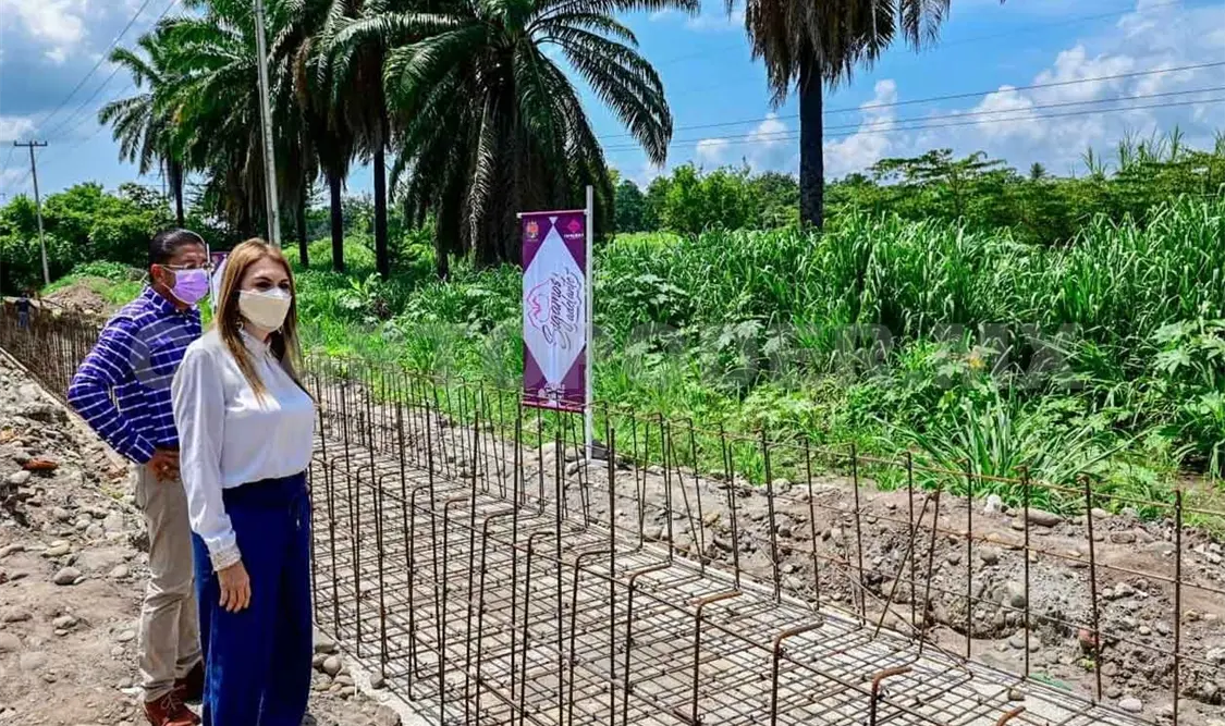 Supervisa obra de drenaje pluvial en fraccionamiento