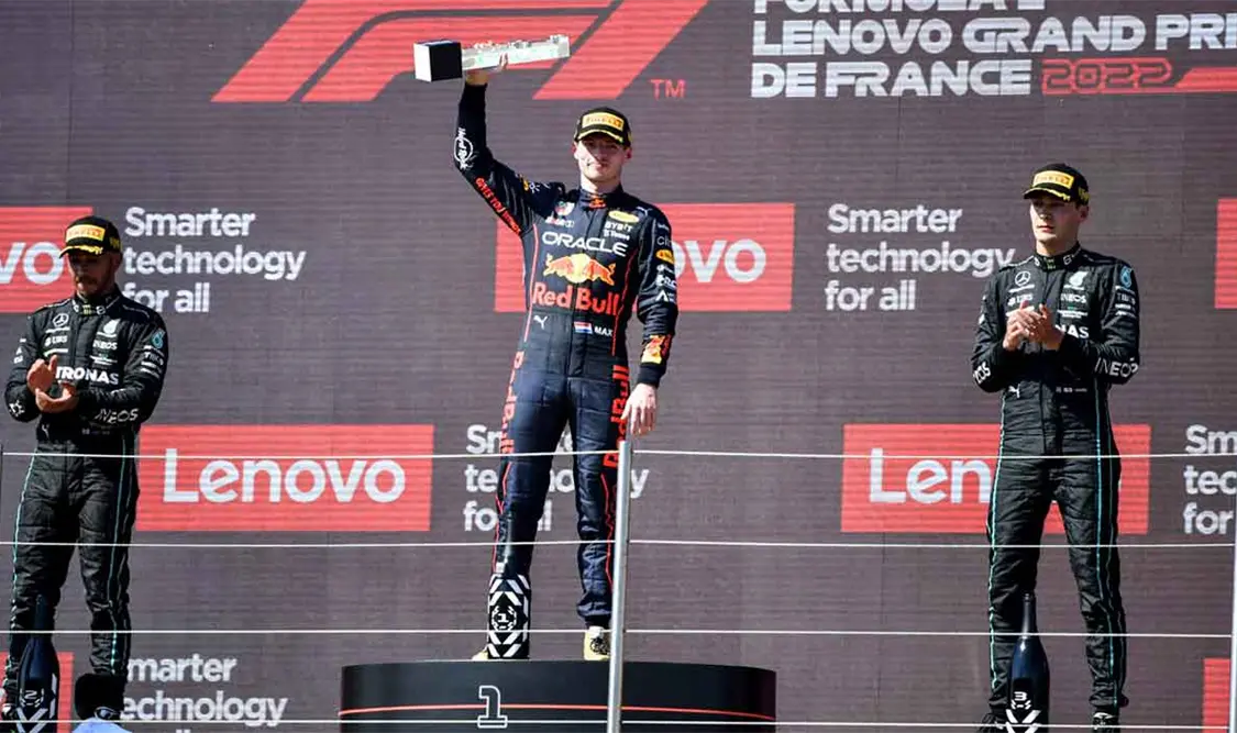 “Checo” Pérez dejó ir el podio en Francia