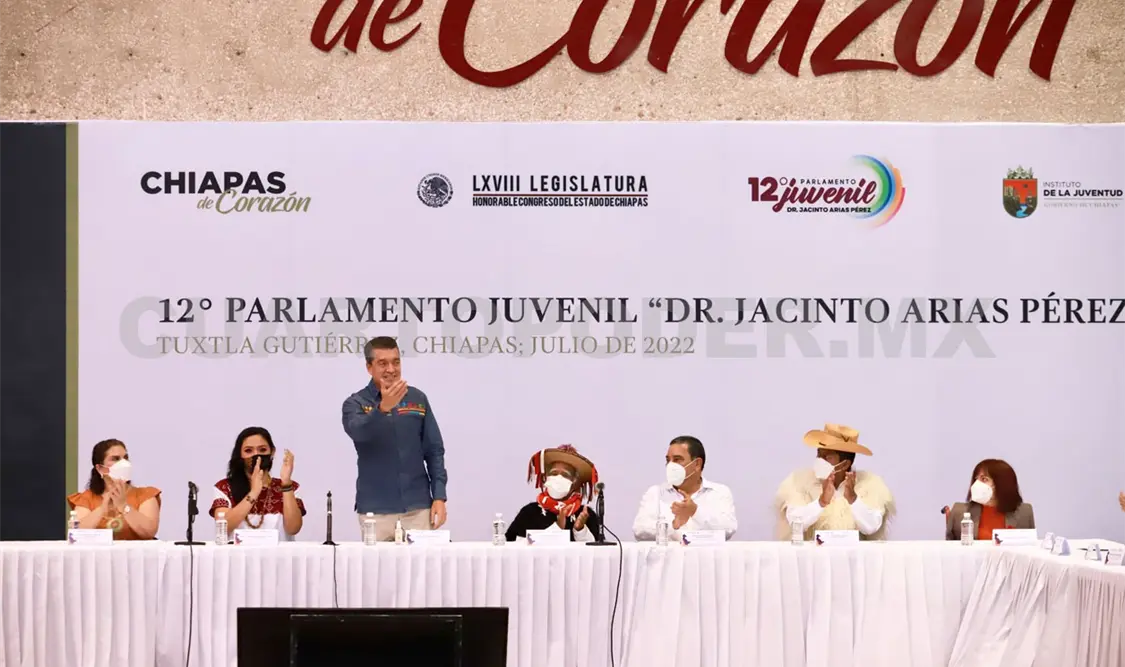 REC reconoce a integrantes del 12.° Parlamento Juvenil