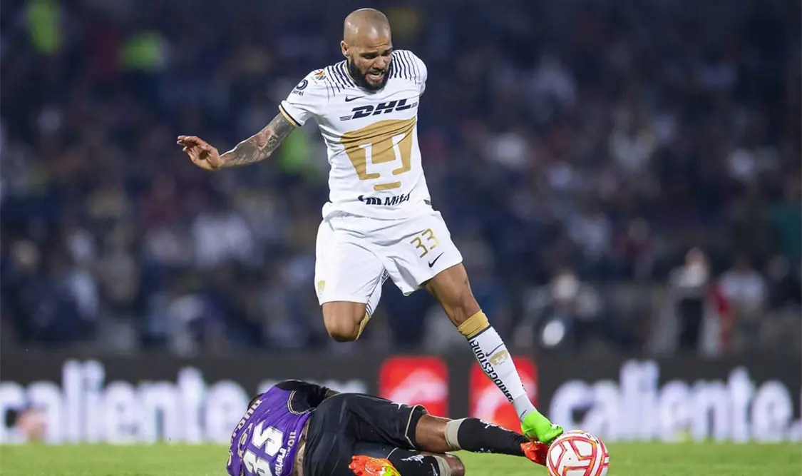 Debut de Dani Alves acaparó reflectores