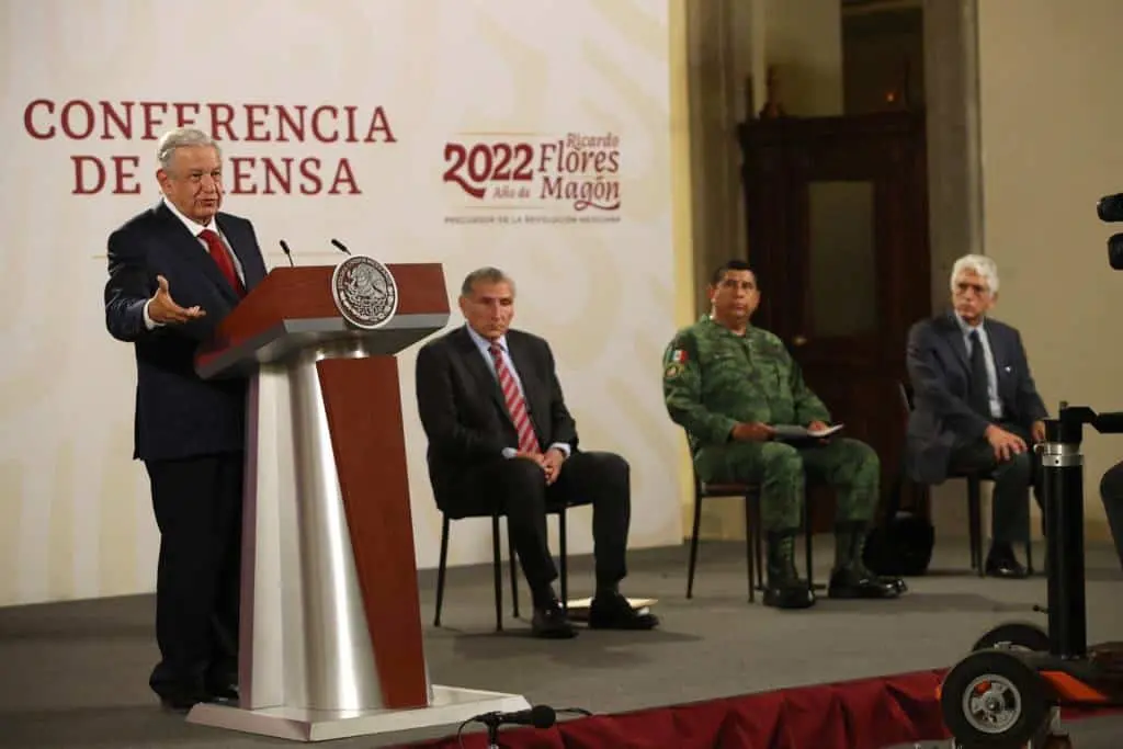 “Vamos recuperándonos, vamos avanzando, y esta es buena noticia, muy buena noticia”, dijo López Obrador.