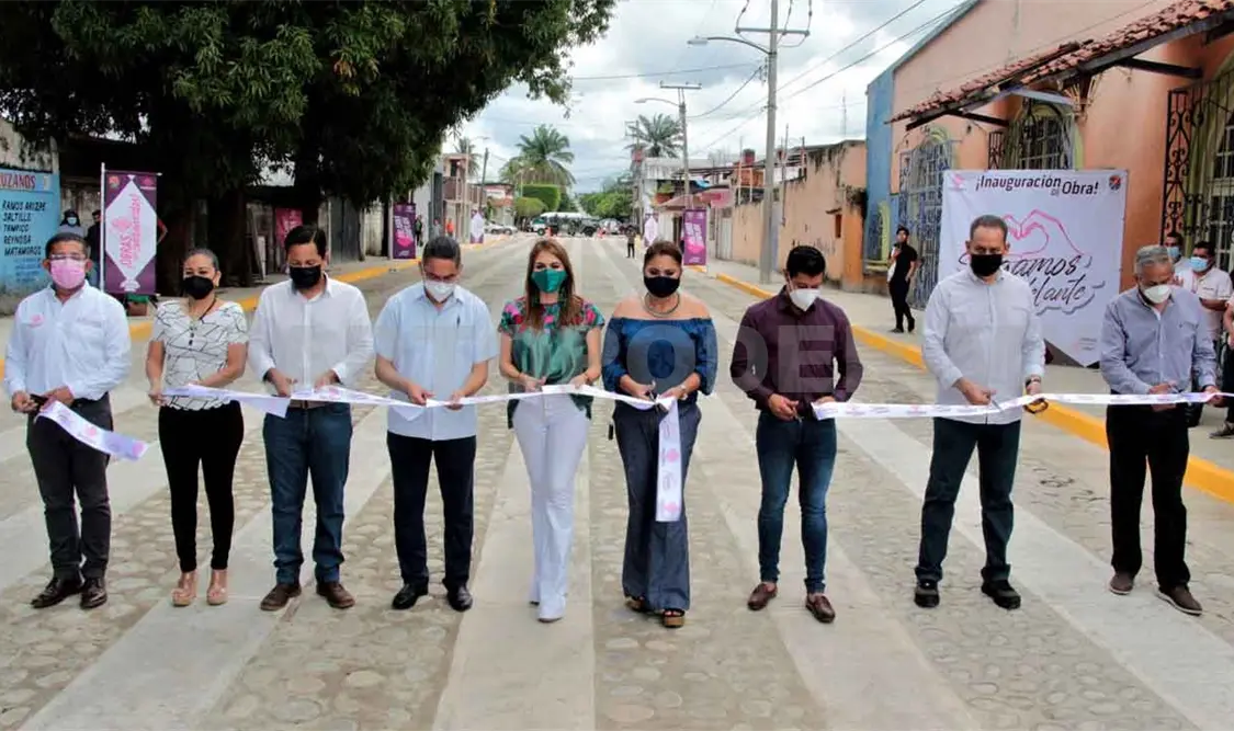 Entrega Urbina obras de vialidad en Guadalupe