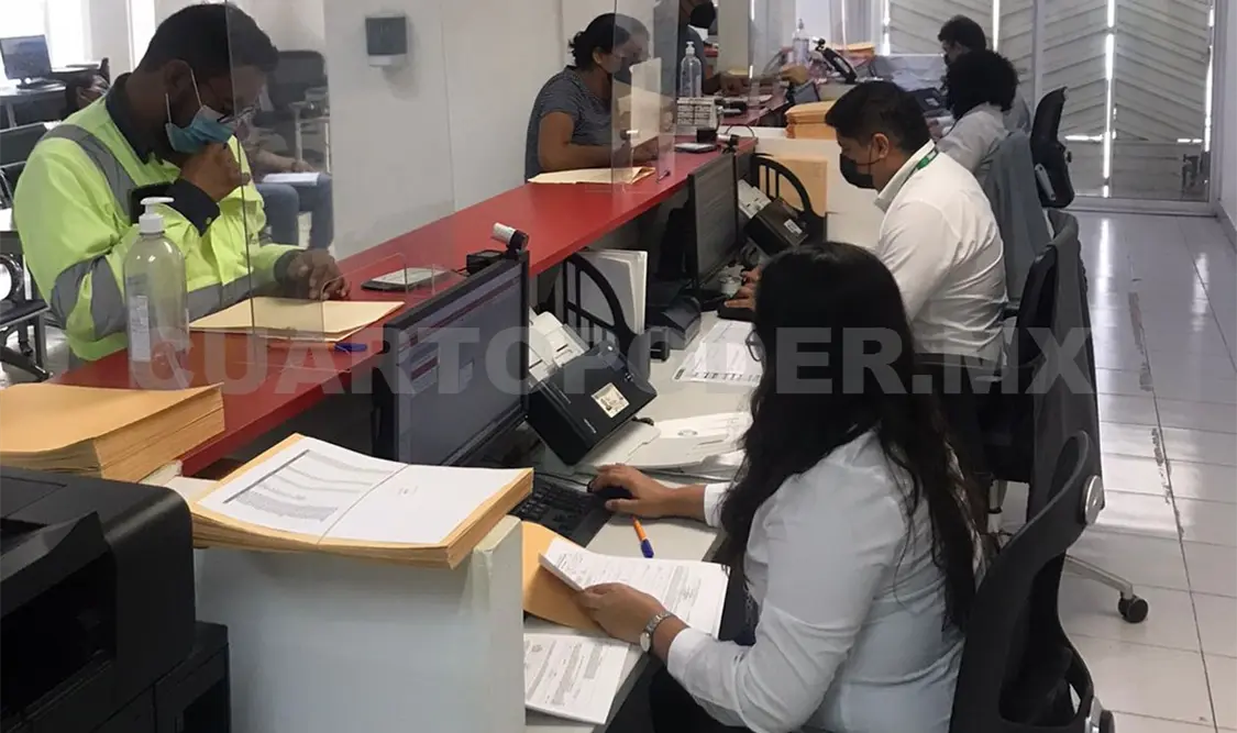 Más gente recurre a contraer un crédito