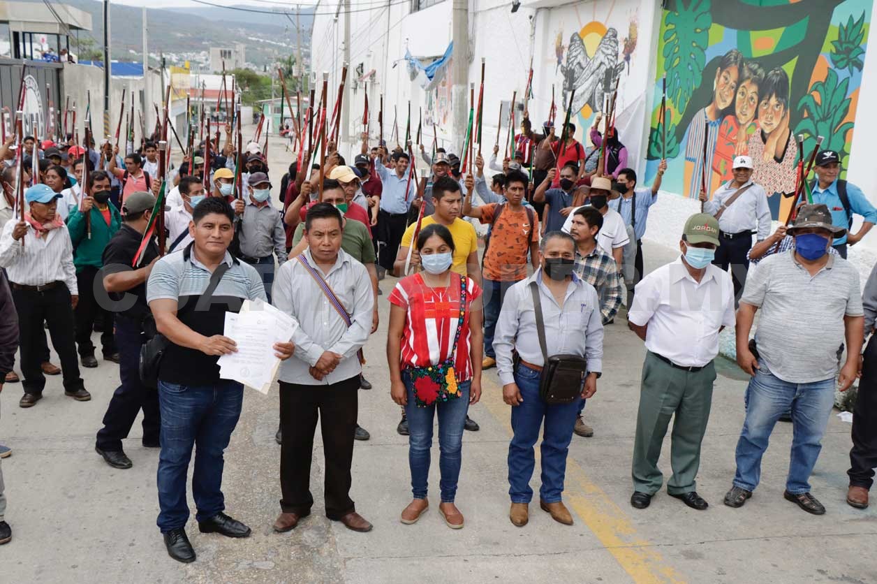 De Kunno a Grupo Firme: los mexicanos que sueñan con participar en el Super  Bowl