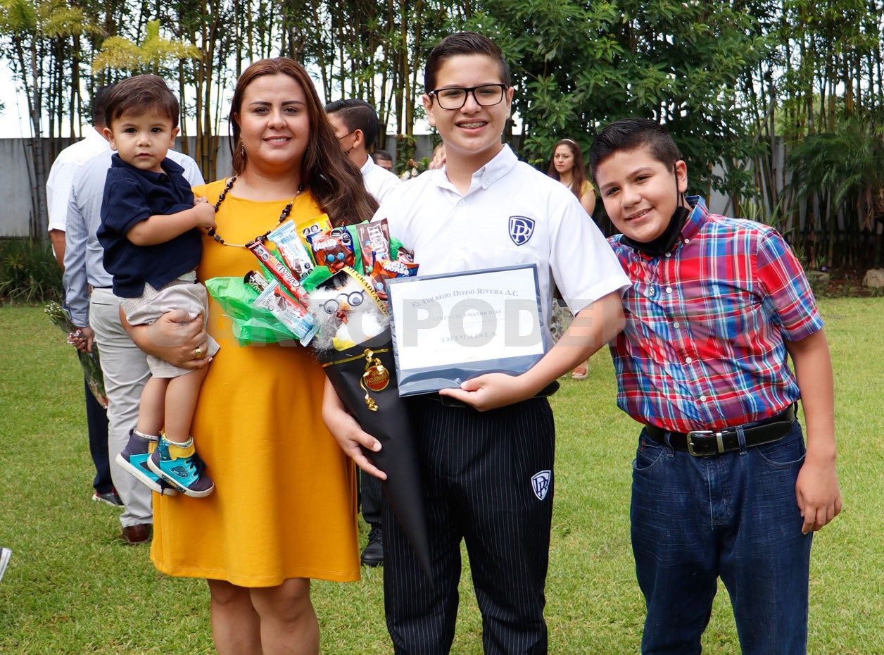 ¡Ya se graduaron!