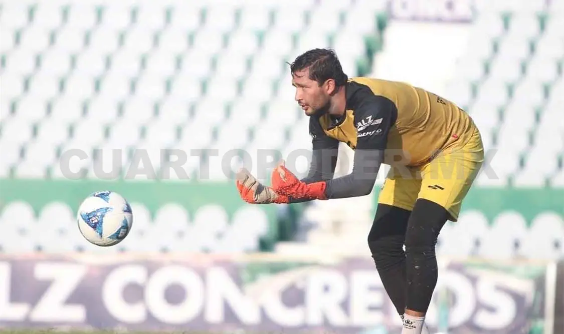 Casanova quiere competencia en la portería