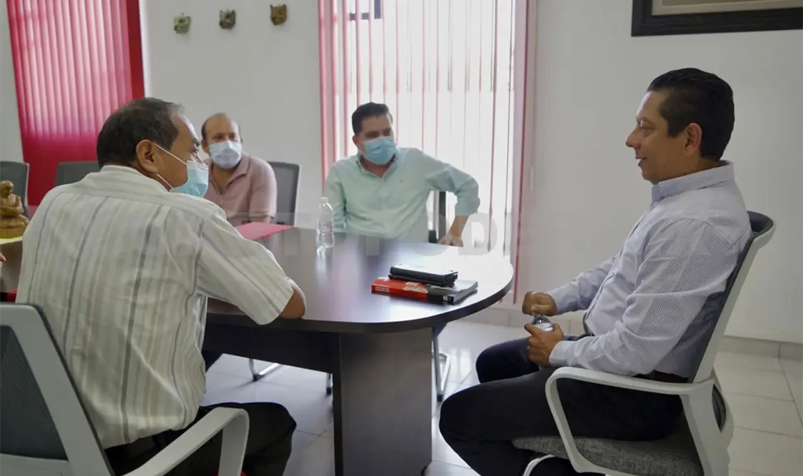Se reúne Llaven Abarca con líderes sociales