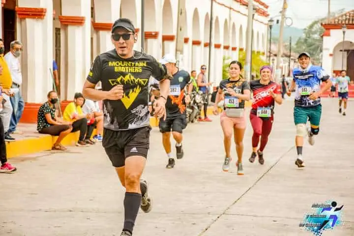 Con gran entusiasmo, los corredores fueron parte de los festejos de Atletismo y Ciclismo de Chiapas. Cortesía