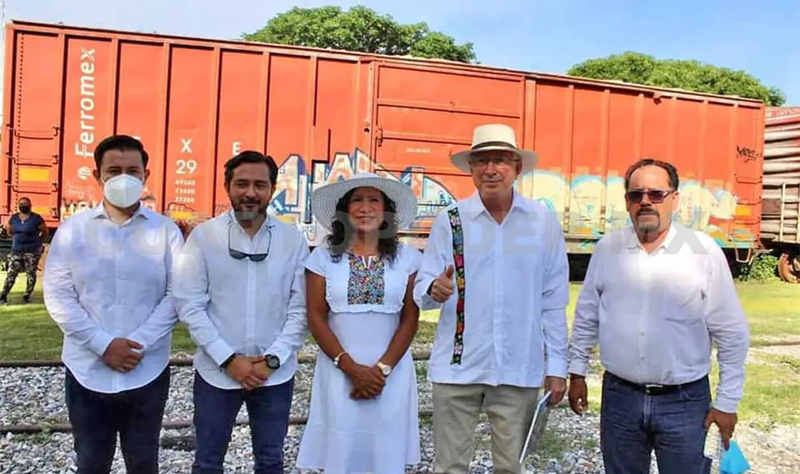 Salazar visita Arriaga