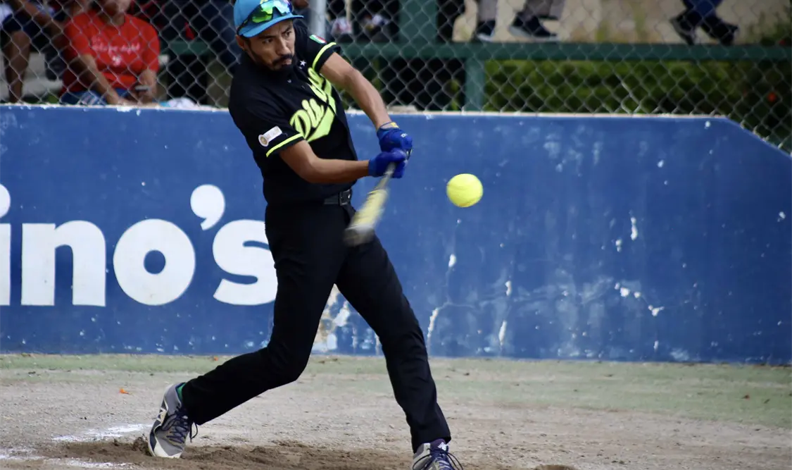 Isel Mundo, conectando la pelota pero quedándose lejos de las principales marcas del evento. Carlos López/CP