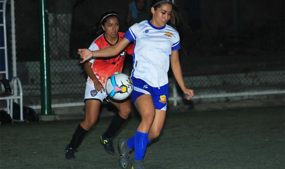 Los equipos femeniles continúan su preparación rumbo al primer torneo Elite en el estado. Cortesía