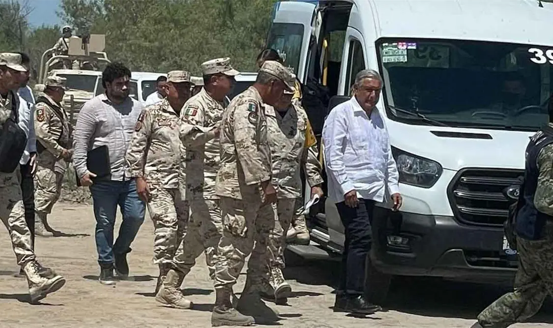AMLO arriba a Coahuila por mineros atrapados