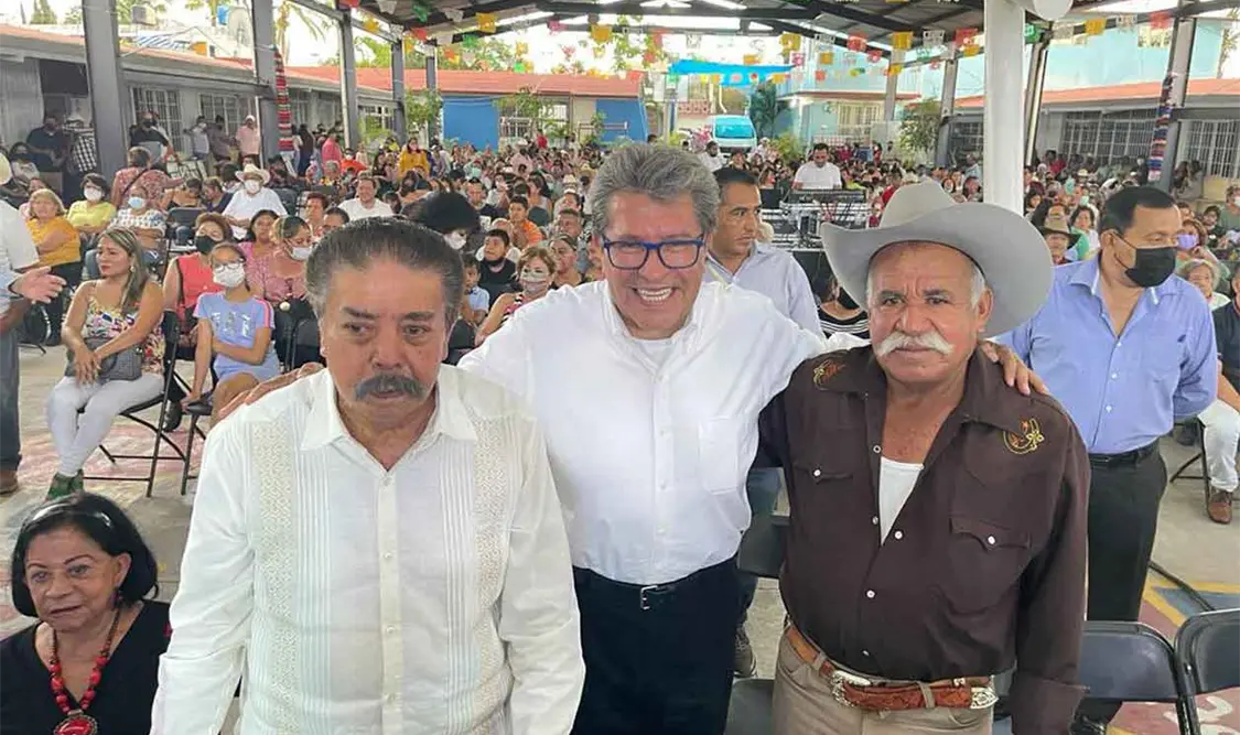 Presenta Ricardo Monreal su proyecto de nación
