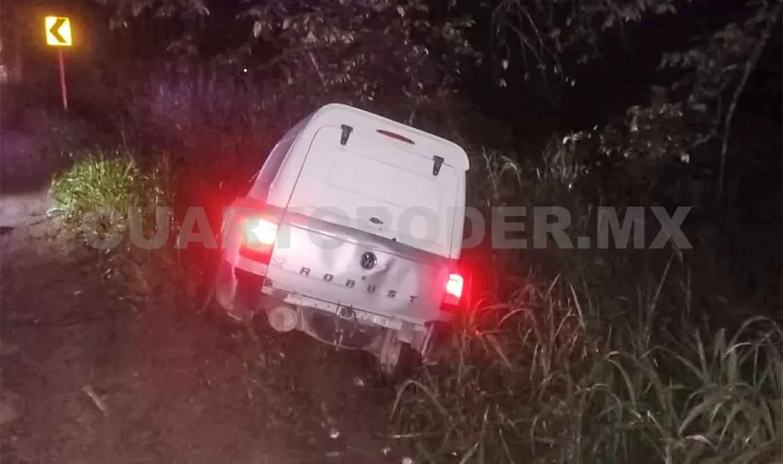 Dormita y se sale de la carretera