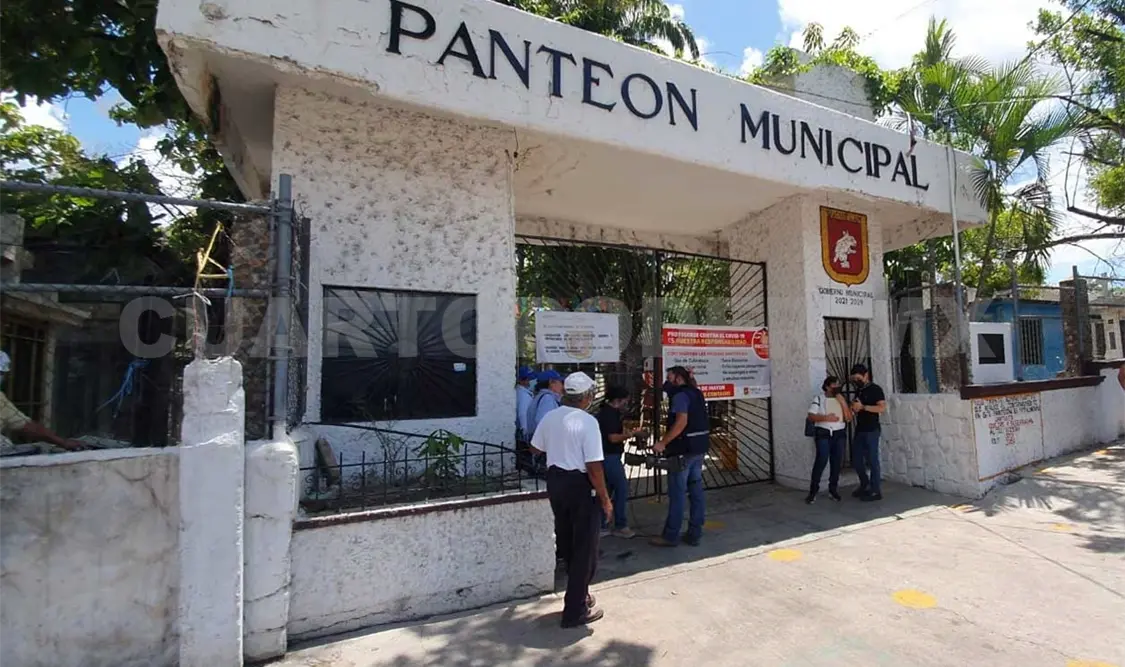 Hallan ahorcado a sujeto en capilla del panteón