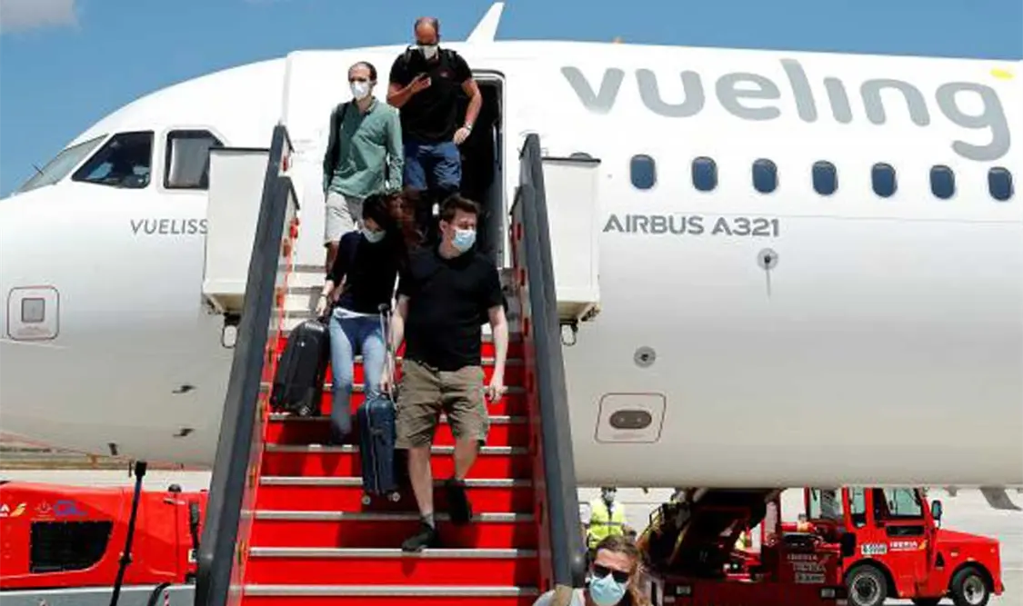En los primeros seis meses del año, de la suma de ingresos por avión de extranjeros fue de 84.9 %. Cortesía
