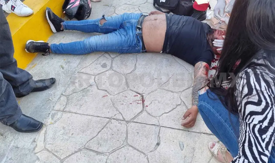 Derrapa motorista en libramiento Sur