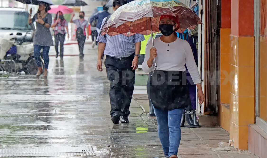 Anuncian lluvias por nueva onda tropical