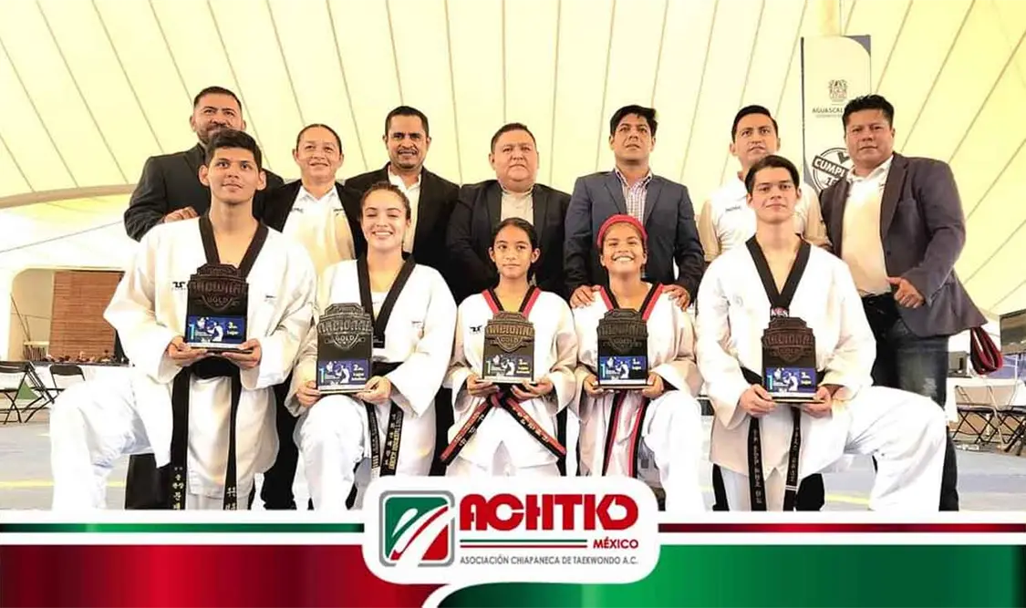 Una docena de medallas en Festival Nacional