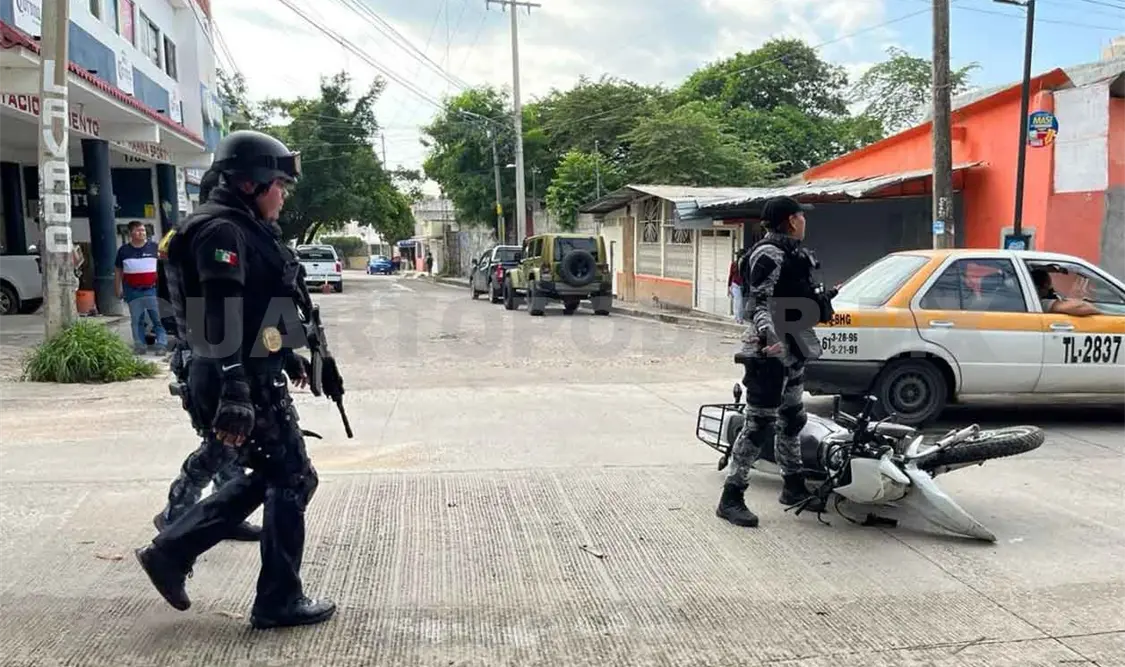 Con posible fractura resulta en accidente