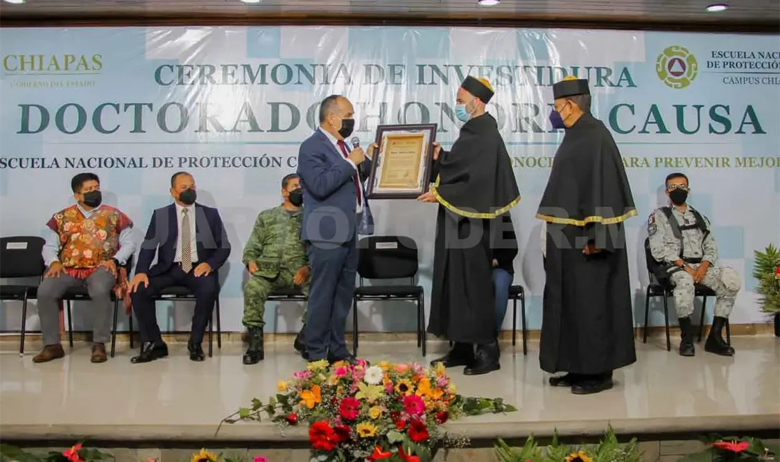 Otorgan Grado Doctor Honoris Causa a Benjamín Laniado