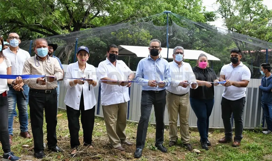 Inauguran Unidad de Reproducción de Iguana verde