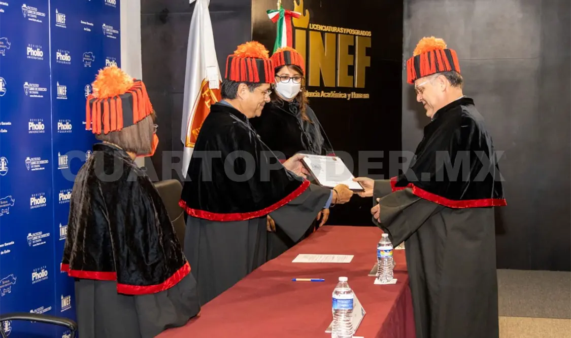 Obtiene Guillermo Ramos Doctorado en Derecho