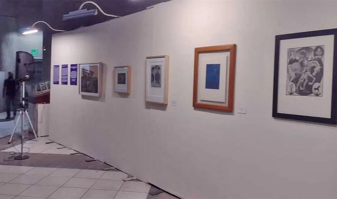La muestra permanecerá por varias semanas en el vestíbulo del centro cultural. Cortesías