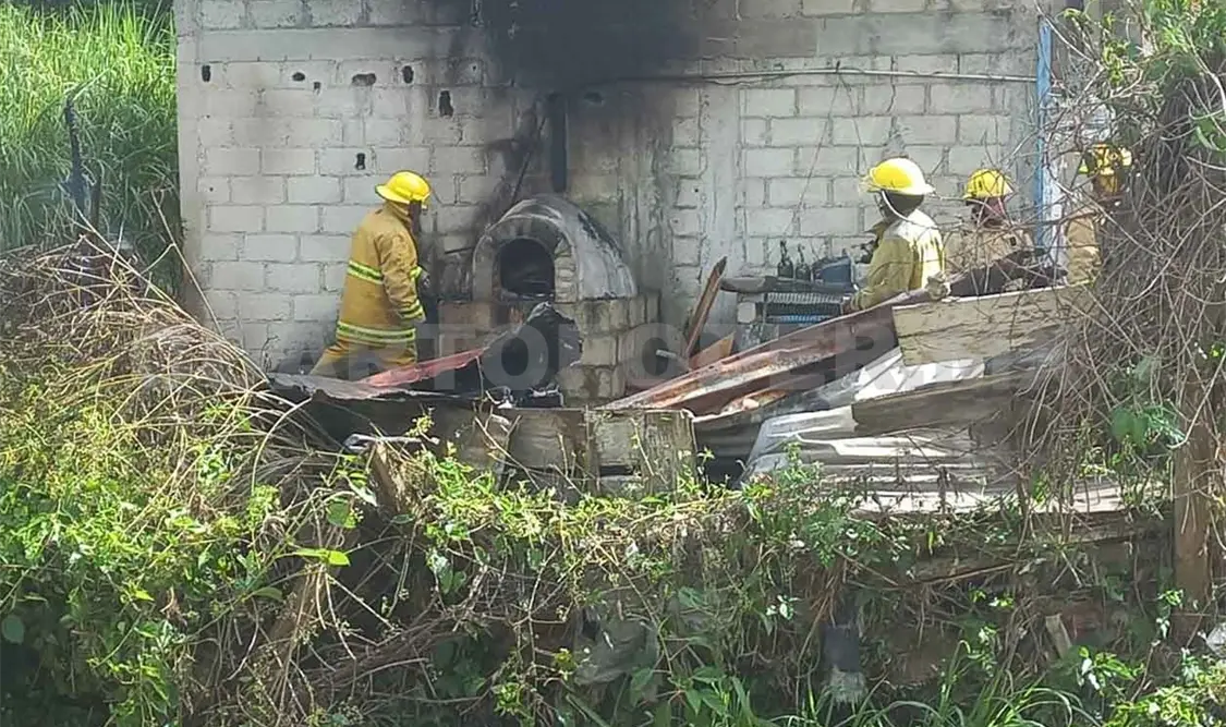 Incendio calcina a humilde vivienda