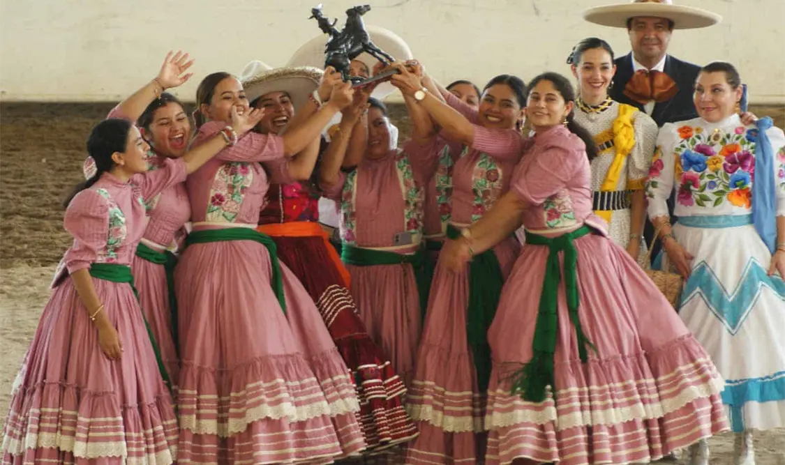 Superando las 300 unidades, Charras Tuchtlán se coronó como la mejor escuadra del certamen regional. Cortesía