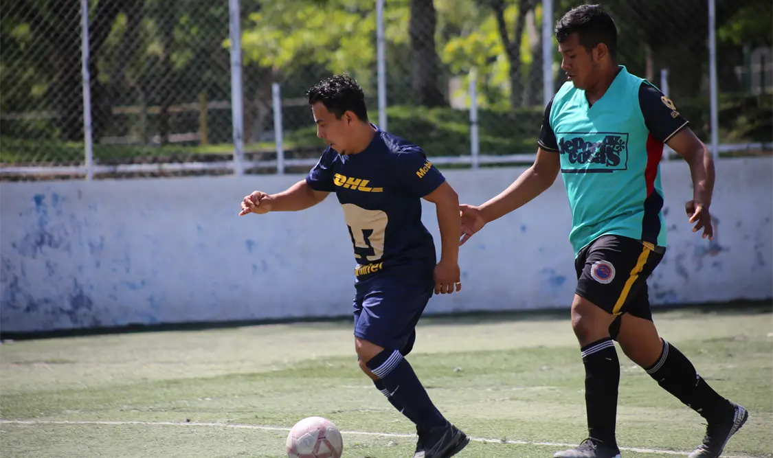 Peña FC no falló en ronda de cuartos de final y se impuso por cerrado margen al Deportivo Azteca. Carlos López/CP
