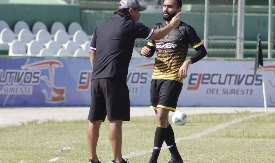 Miguel Ángel Casanova preparó a sus pupilos a fondo para un duro arranque de temporada ante la filial del Pachuca. Diego Pérez/CP