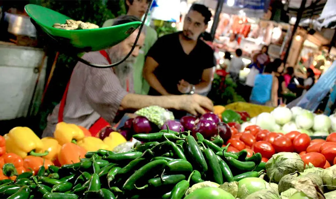 Suben 21 pesos la papa y 18 pesos la naranja