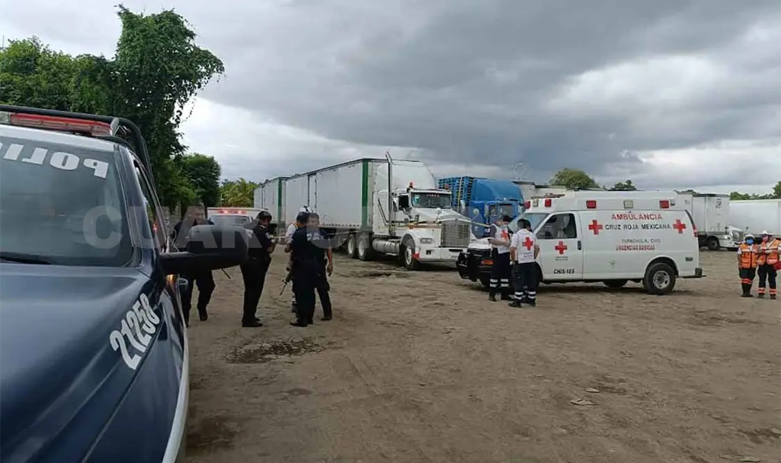 Muere aplastado por el compresor de su tráiler