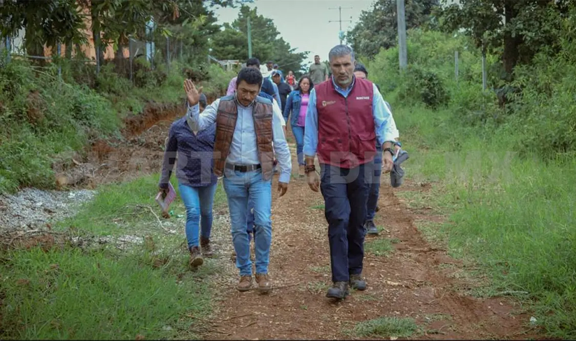 Avanza pavimentación y multideportivo en Coapilla