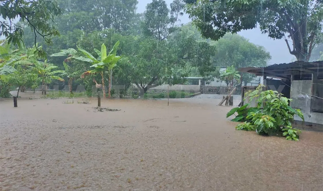 Lluvias fuertes por onda tropical número 25