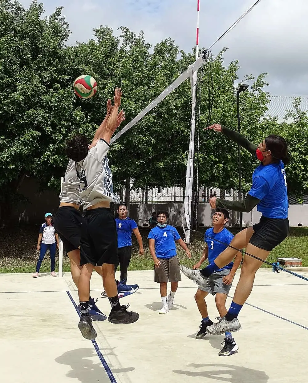 Luego de una intensa jornada de 25 juegos, Comitán de Domínguez se convirtió en el representante estatal para el Voleibol. Cortesía