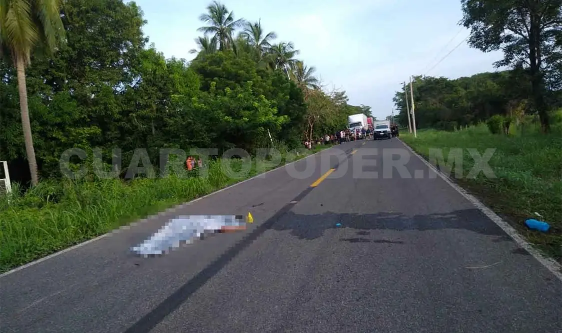 Muere estudiante al ser impactado por un tráiler