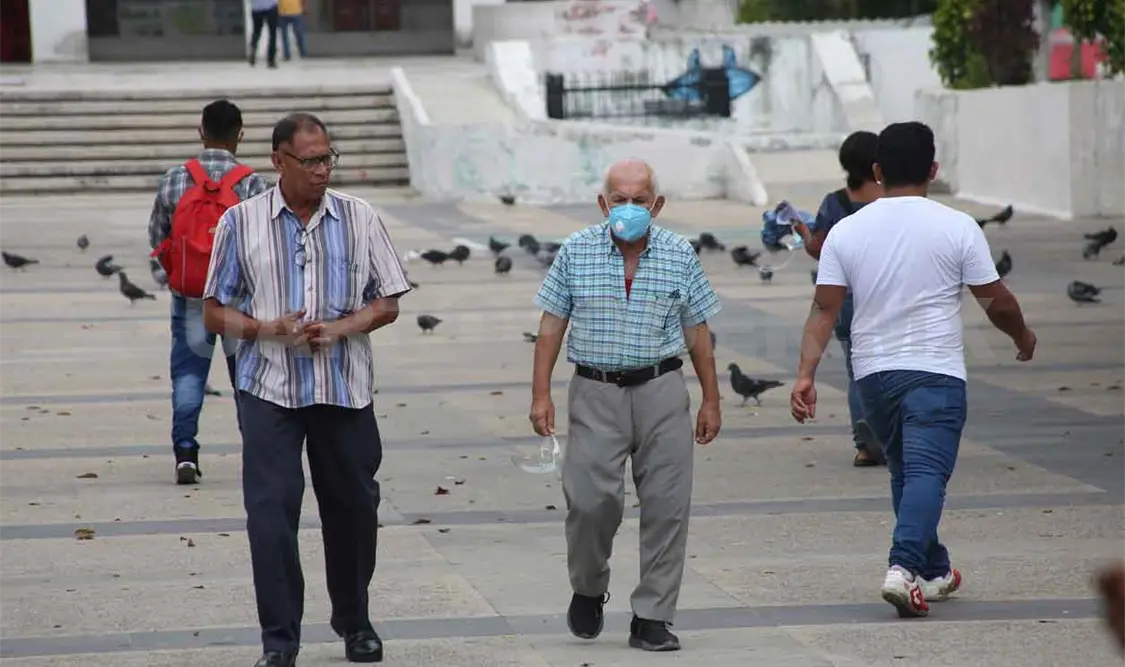 Mejoran la atención para adultos mayores en finanzas