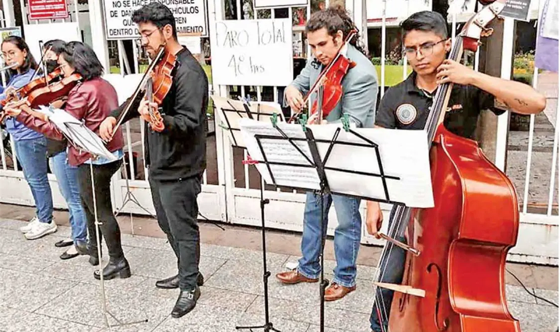 Estudiantes del Conservatorio Nacional en un concierto. Cortesía