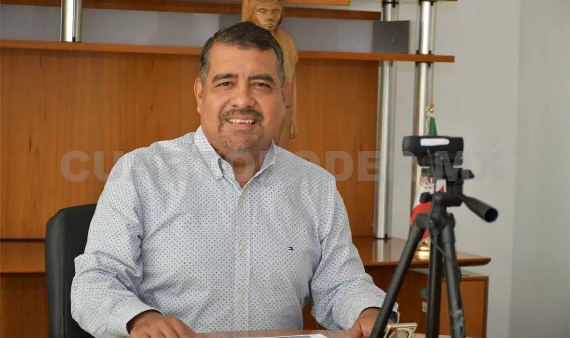 Inaugura secretario curso en el IAP