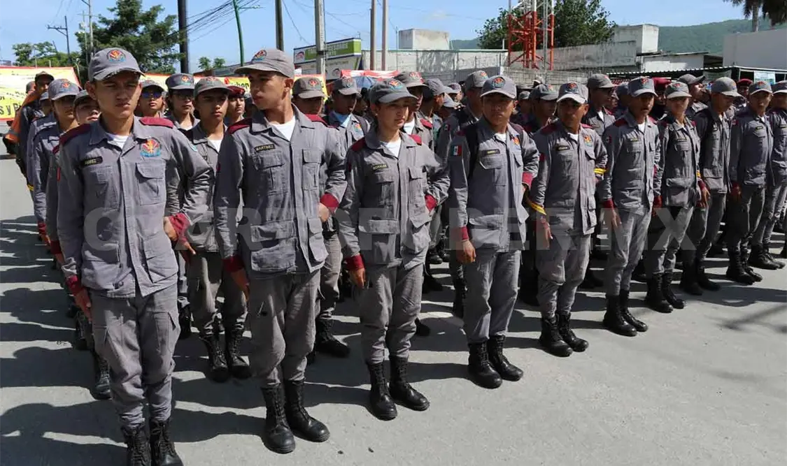 Concretan acuerdos en preparatoria militarizada
