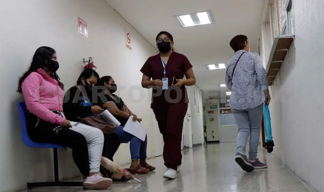 El especialista exhortó a las mujeres a informarse sobre los factores de riesgo y acudir con su médico. Diego Pérez / CP