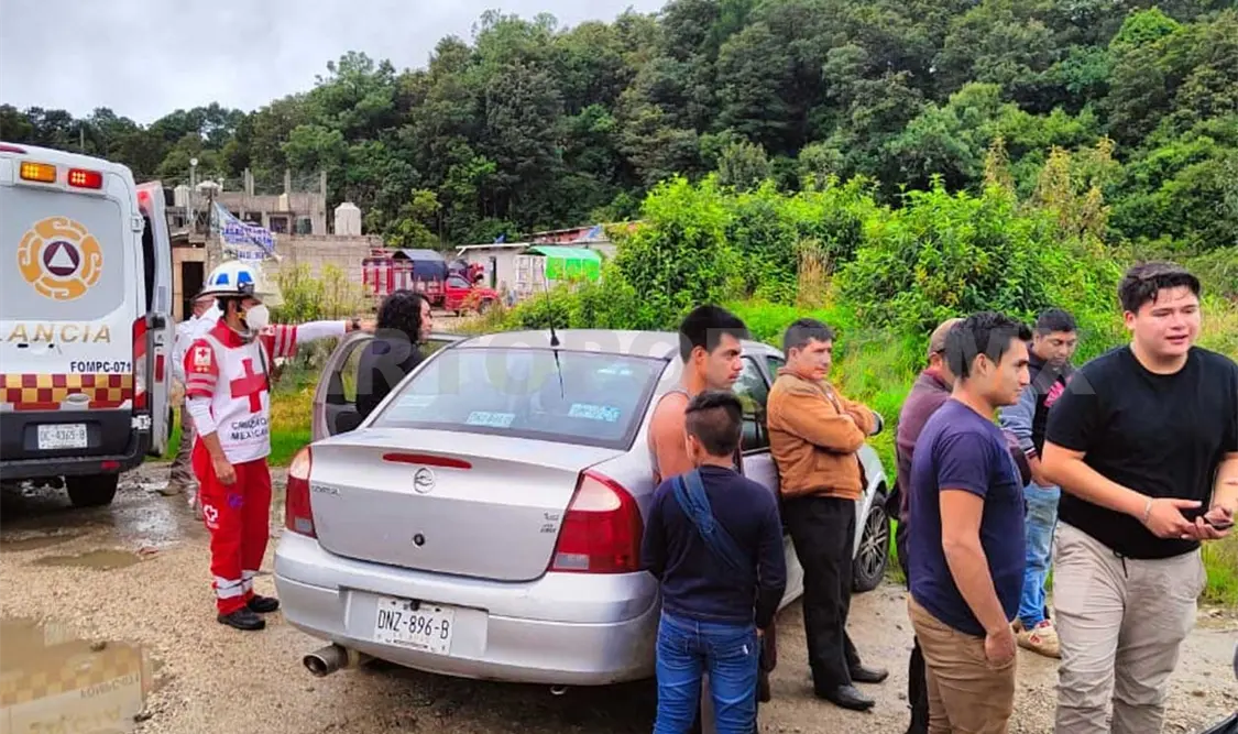 Elementos de la Guardia Nacional dieron fe de lo ocurrido, por lo que se dio la orden para que el automóvil fuera remitido al corralón. Cortesía