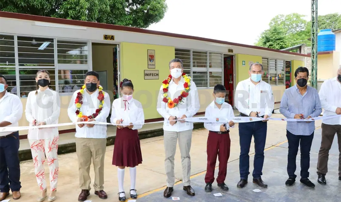 Inaugura REC espacios educativos de escuela